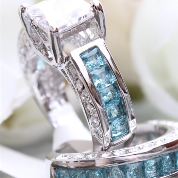 Meet your Posher, Bertha - Picture 1 of 1